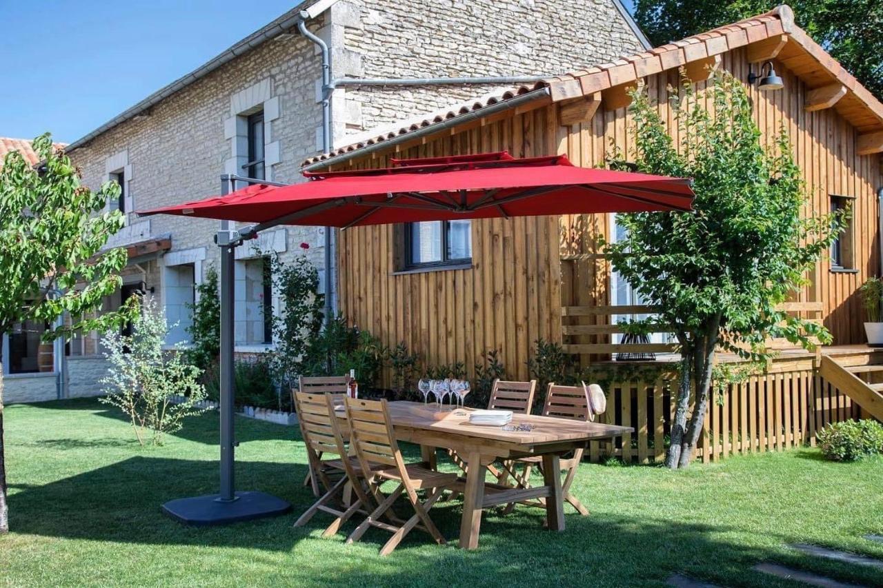 Au Logis De Bellefois - Chambres D'Hotes Neuville-de-Poitou ภายนอก รูปภาพ