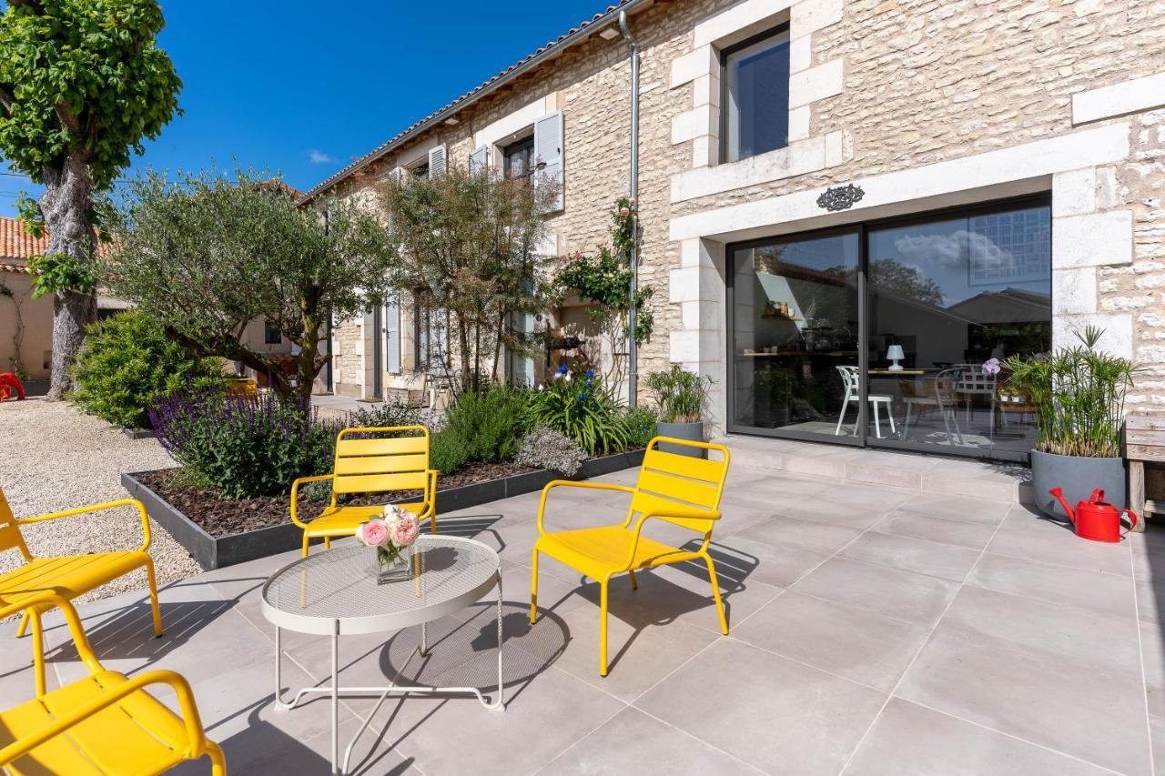 Au Logis De Bellefois - Chambres D'Hotes Neuville-de-Poitou ภายนอก รูปภาพ