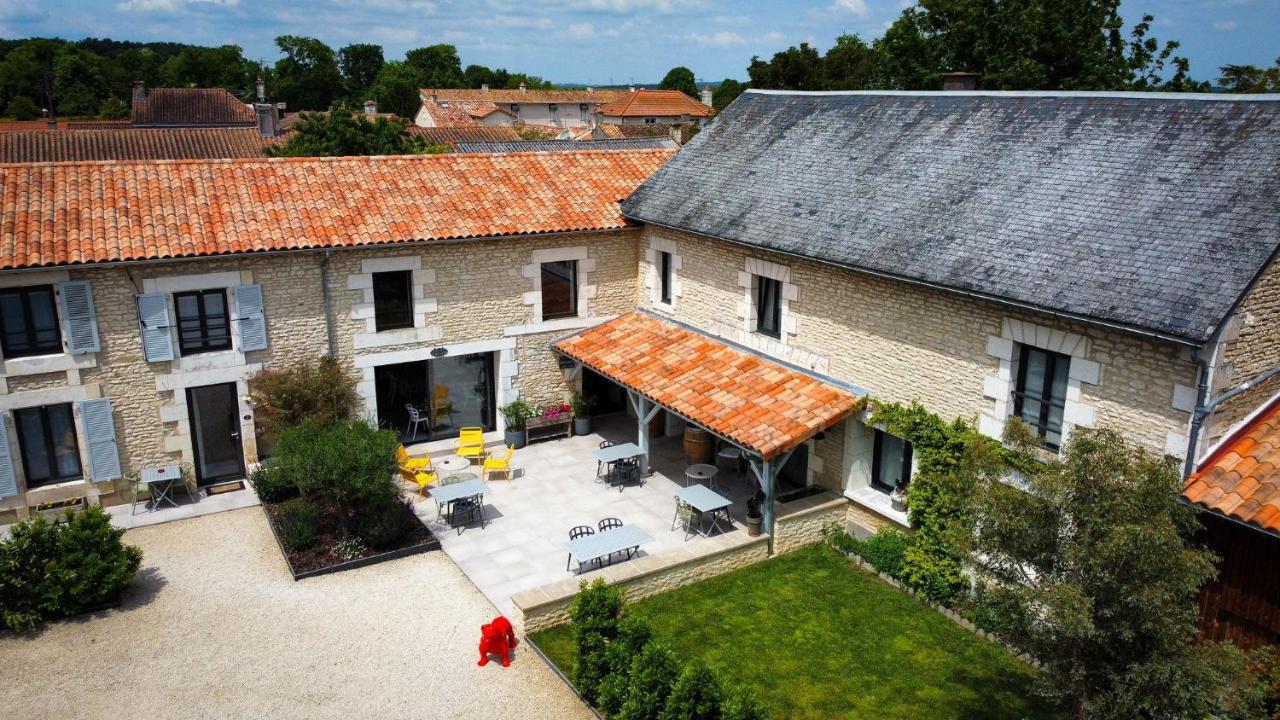 Au Logis De Bellefois - Chambres D'Hotes Neuville-de-Poitou ภายนอก รูปภาพ