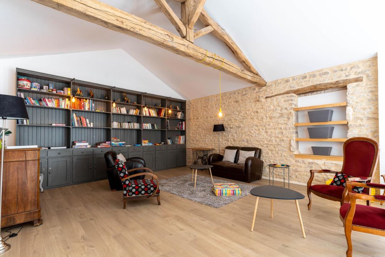 Au Logis De Bellefois - Chambres D'Hotes Neuville-de-Poitou ภายนอก รูปภาพ