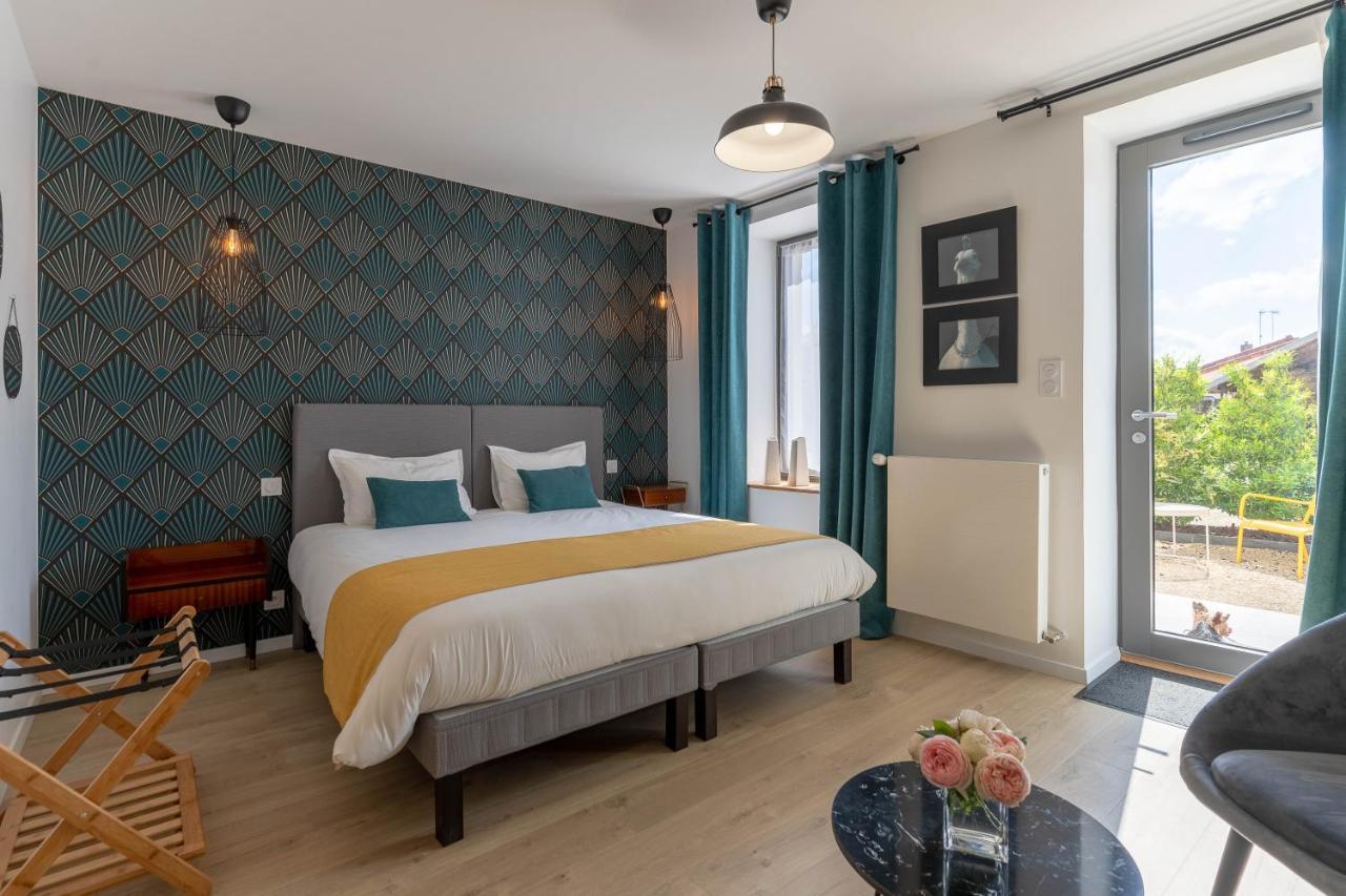 Au Logis De Bellefois - Chambres D'Hotes Neuville-de-Poitou ภายนอก รูปภาพ