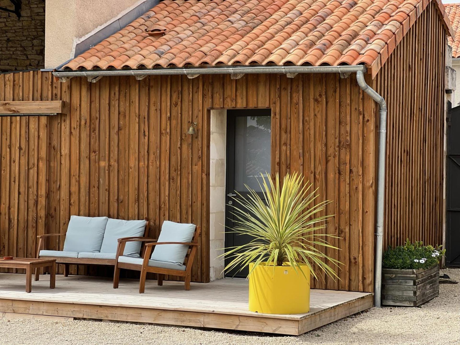 Au Logis De Bellefois - Chambres D'Hotes Neuville-de-Poitou ภายนอก รูปภาพ